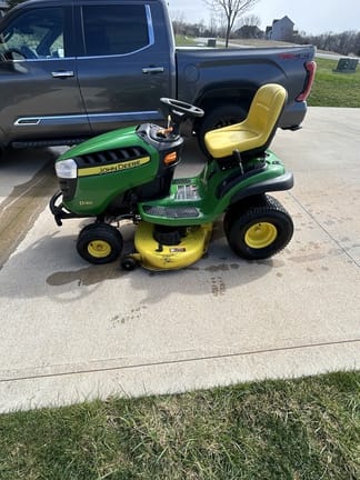 2017 John Deere D130 Equipment Image0