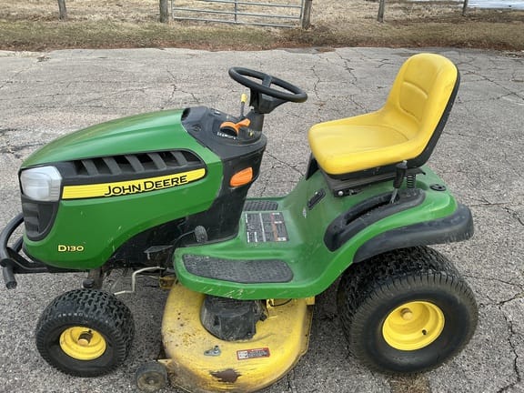 2017 John Deere D130 Equipment Image0