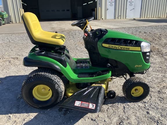 Image of John Deere D130 equipment image 2