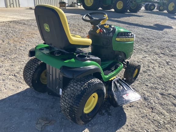 Image of John Deere D130 equipment image 3