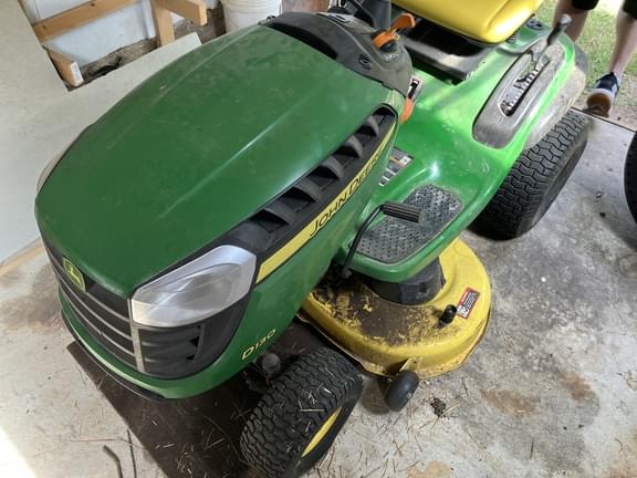 Image of John Deere D130 equipment image 1
