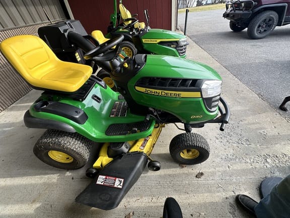 Main image John Deere D150