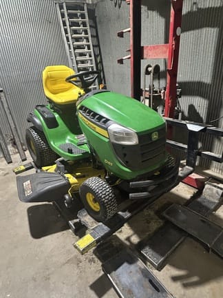 2017 John Deere D155 Equipment Image0