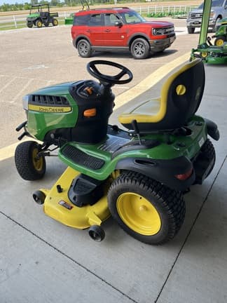 Image of John Deere D170 equipment image 4