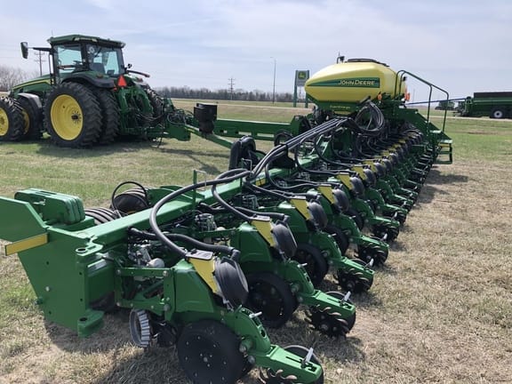 Main image John Deere DB60