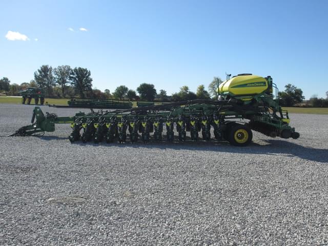Image of John Deere DB60 equipment image 4