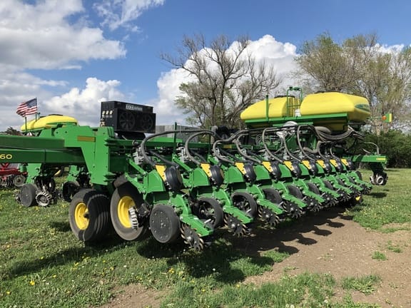 Main image John Deere DB60