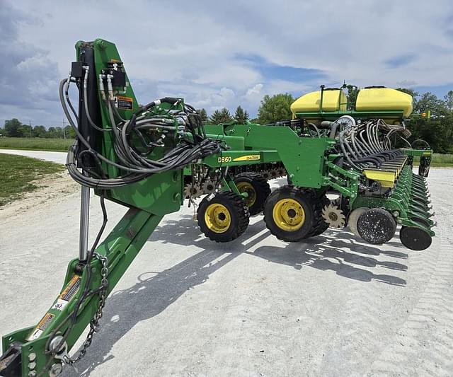 Image of John Deere DB60 equipment image 1