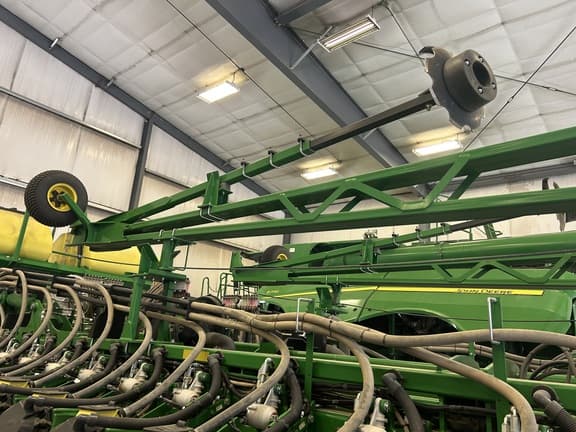 Image of John Deere DB60 equipment image 3