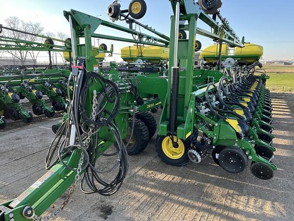 Image of John Deere DB90 equipment image 1