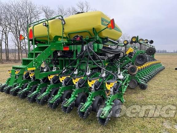 Image of John Deere DB90 equipment image 4