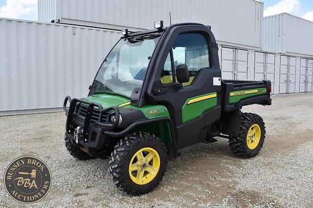Image of John Deere Gator XUV 825i equipment image 1