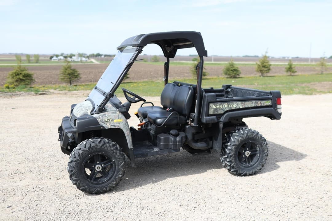Image of John Deere Gator XUV 825i Primary image