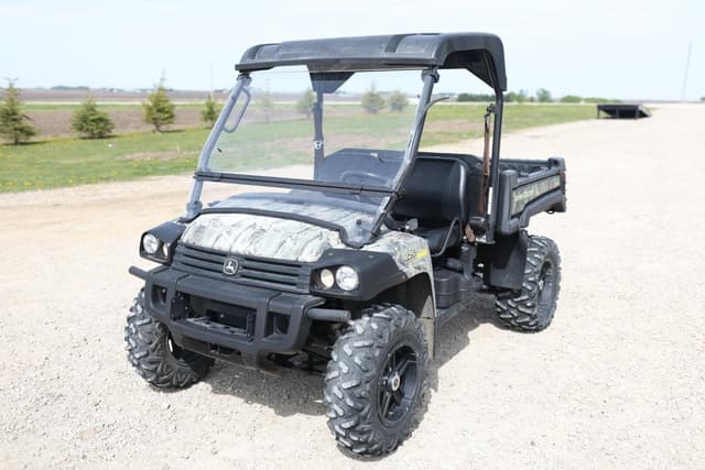 Image of John Deere Gator XUV 825i equipment image 1