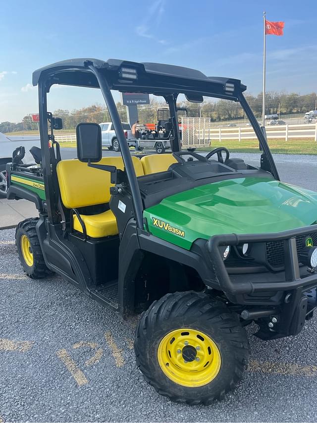 Image of John Deere XUV 835M equipment image 3