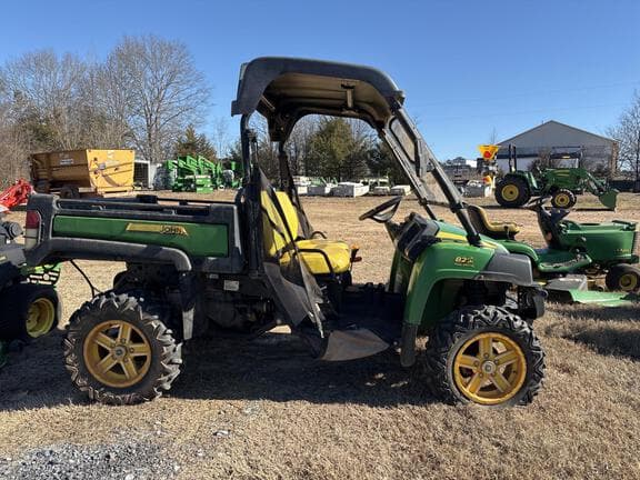 Image of John Deere Gator XUV 825i equipment image 4