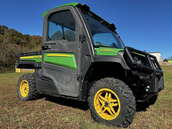 Image of John Deere XUV 835R equipment image 3