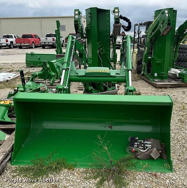 Image of John Deere H240 equipment image 1