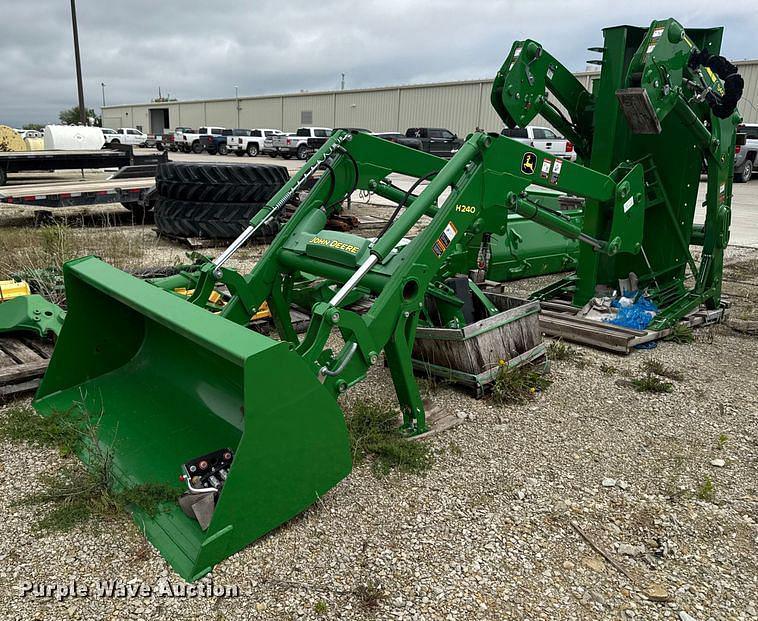 Image of John Deere H240 Primary image