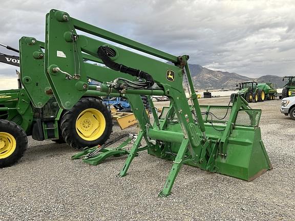 Image of John Deere H480 equipment image 2