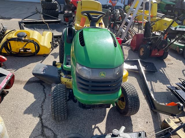 Image of John Deere L111 equipment image 3