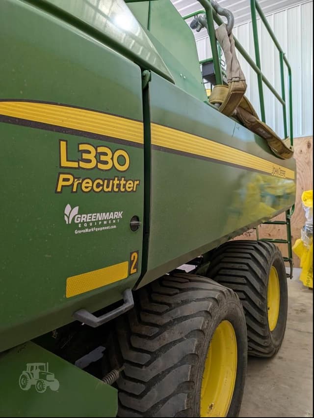 Image of John Deere L330 equipment image 3
