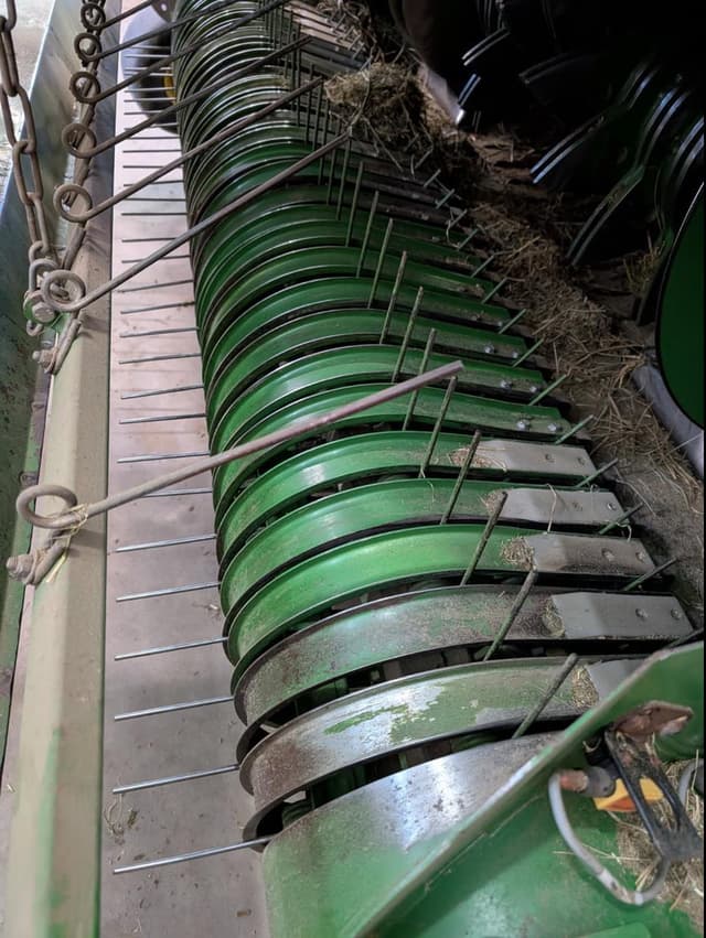 Image of John Deere L330 equipment image 2