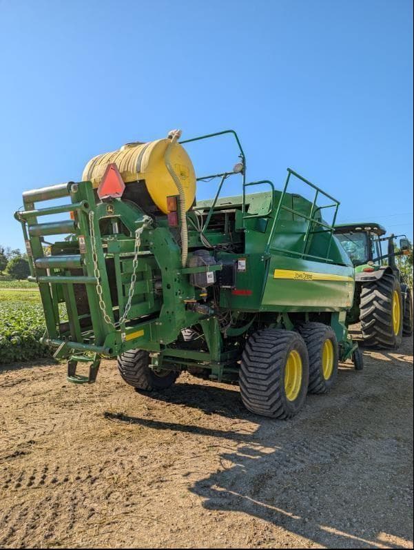 Image of John Deere L330 equipment image 1