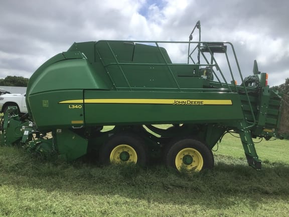 2017 John Deere L340 Equipment Image0
