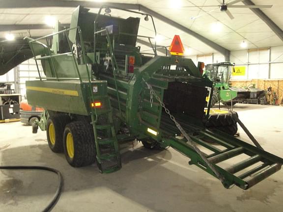 Image of John Deere L340 equipment image 3