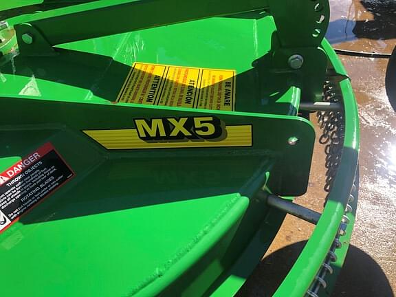 Image of John Deere MX5 equipment image 1