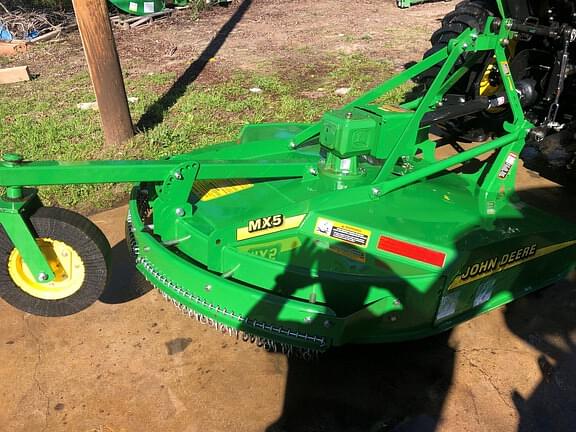 Image of John Deere MX5 equipment image 4