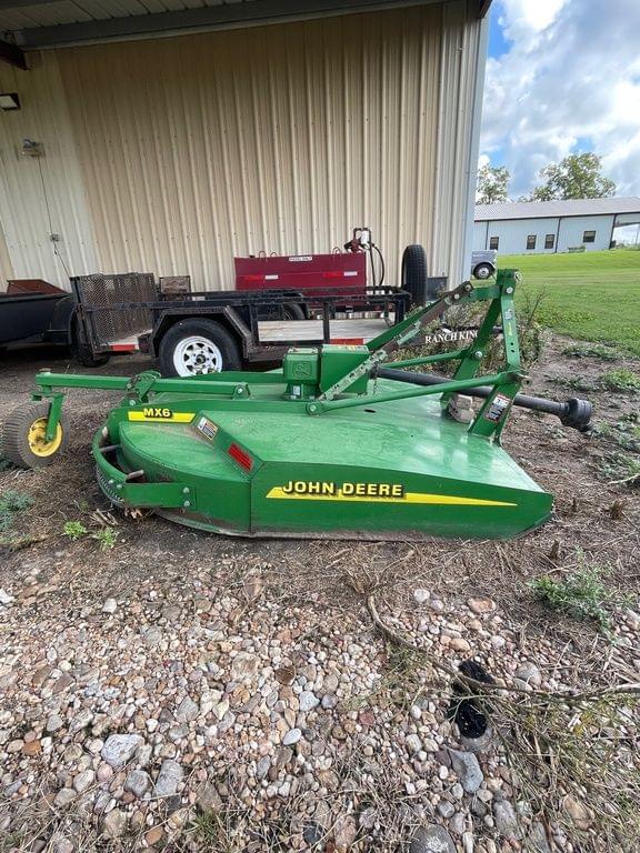 Image of John Deere MX6 equipment image 1