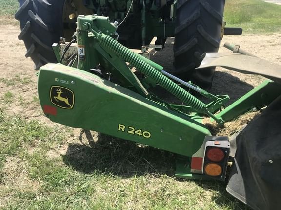 Main image John Deere R240