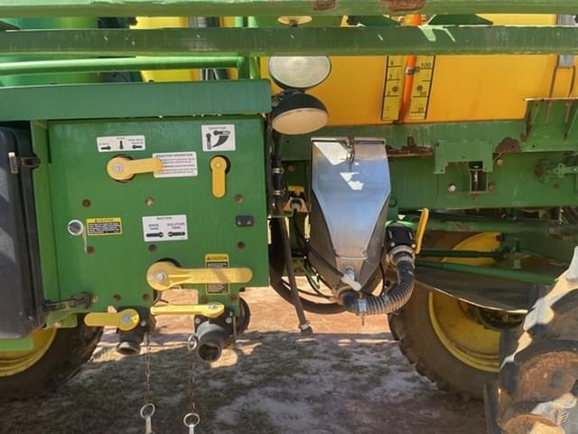 Image of John Deere R4023 equipment image 1