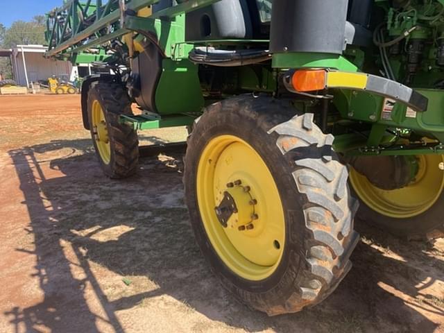 Image of John Deere R4023 equipment image 3