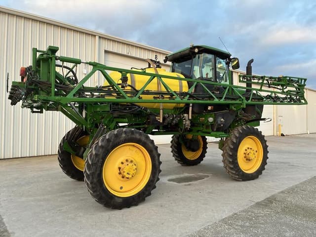 Image of John Deere R4023 equipment image 4