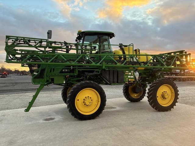 Image of John Deere R4023 equipment image 2