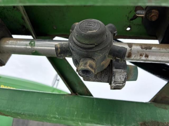 Image of John Deere R4023 equipment image 4