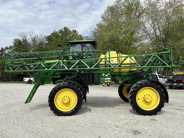 Image of John Deere R4023 equipment image 2