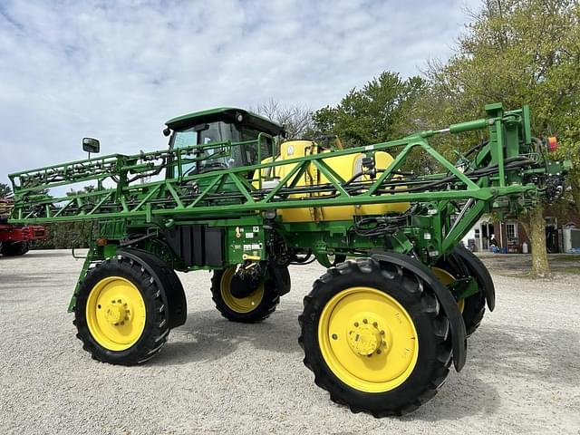 Image of John Deere R4023 equipment image 4