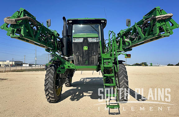 Image of John Deere R4030 equipment image 2