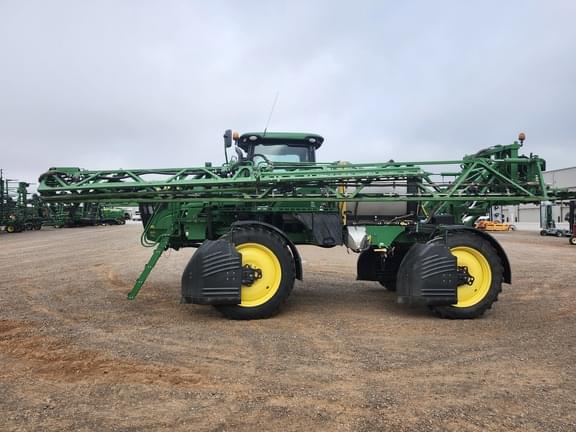 Image of John Deere R4030 equipment image 1