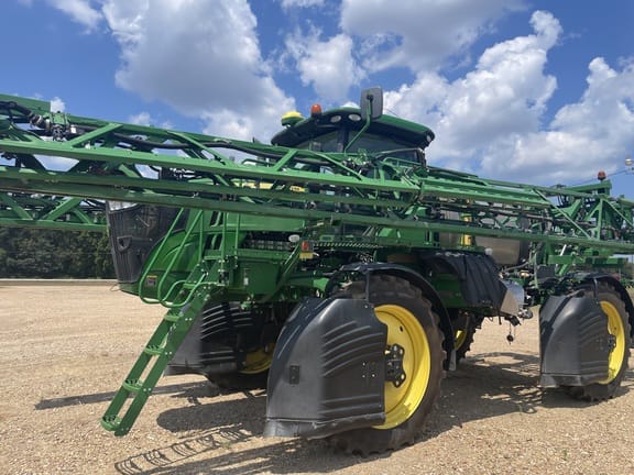 Main image John Deere R4030