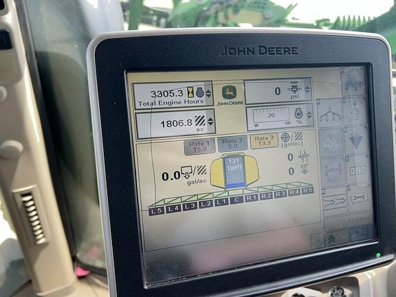 Image of John Deere R4030 equipment image 1