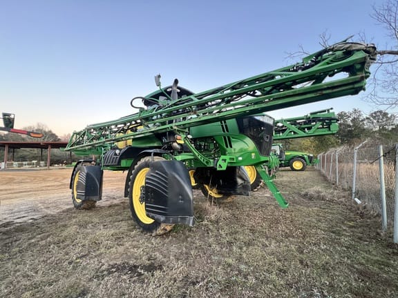 2017 John Deere R4030 Equipment Image0
