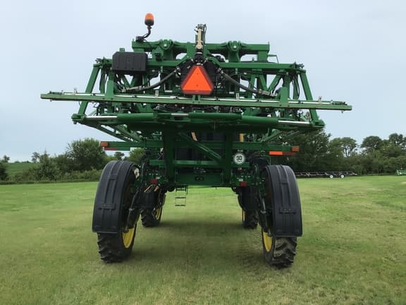 Image of John Deere R4030 equipment image 4
