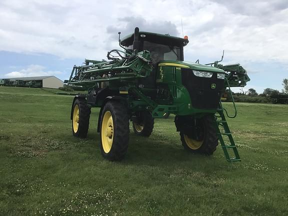 Image of John Deere R4030 equipment image 1