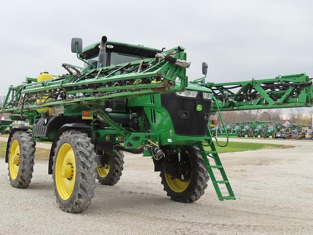 Image of John Deere R4038 equipment image 1