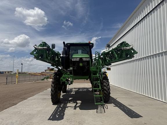 Image of John Deere R4038 equipment image 2